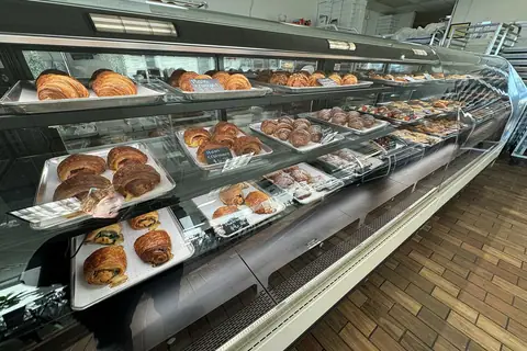RF Cafe & Patisserie photo 1